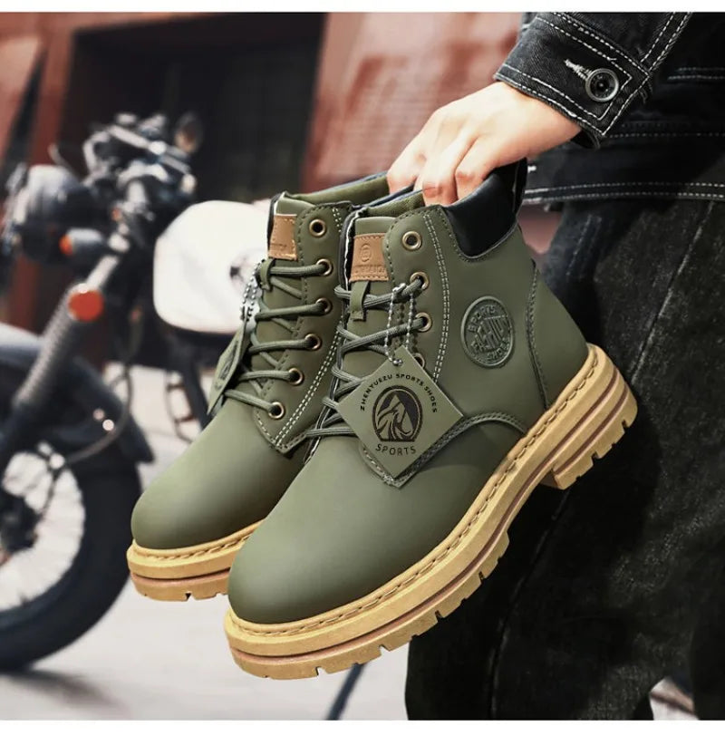 Botas Masculinas de Moda, Botas de Motocicleta Impermeáveis, Botas de Couro para o Inverno, Botas Plataforma de Amarrar, Novas Botas de Cano Alto para Homens.