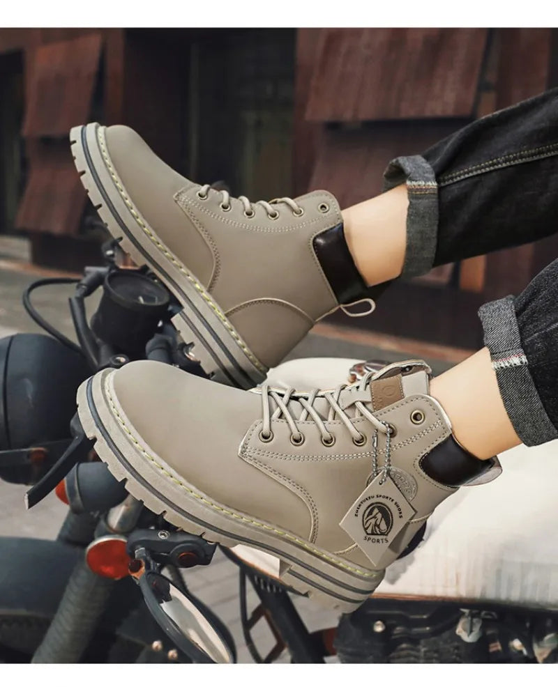 Botas Masculinas de Moda, Botas de Motocicleta Impermeáveis, Botas de Couro para o Inverno, Botas Plataforma de Amarrar, Novas Botas de Cano Alto para Homens.